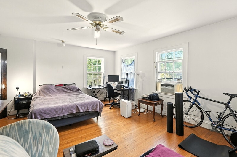 Building Photo - 2341 S Overlook Rd