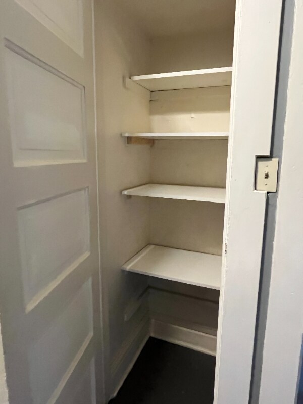 Building Photo - 823 Market St