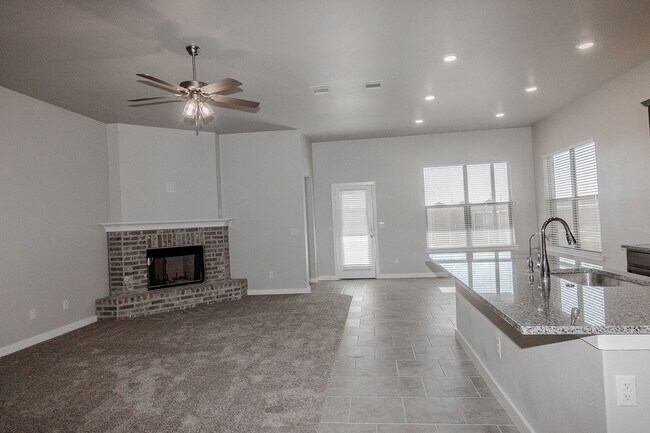 Building Photo - Pre-Leasing - 4 bed/2 bath Frenship School...
