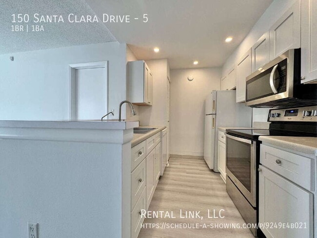 Building Photo - 150 Santa Clara Dr