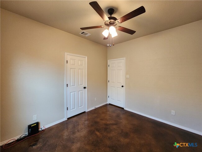 Building Photo - 224 Ragsdale Way