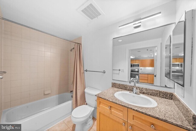 Building Photo - 777 7th St NW