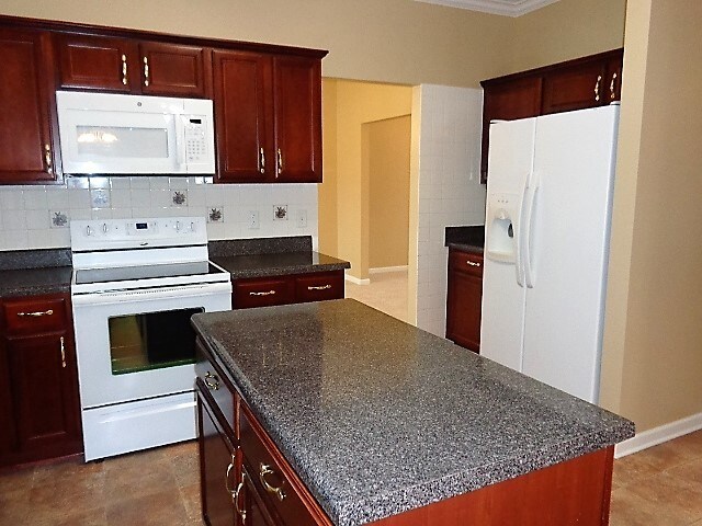 Building Photo - 4056 Hollis Hill Dr