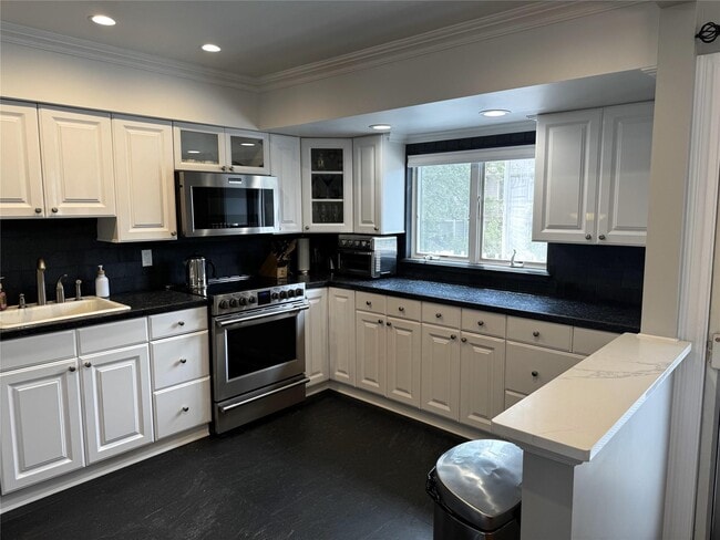 Building Photo - 159 Harris Dr