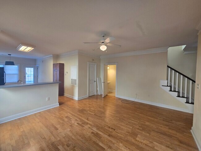 Building Photo - 165 Artisan Pl