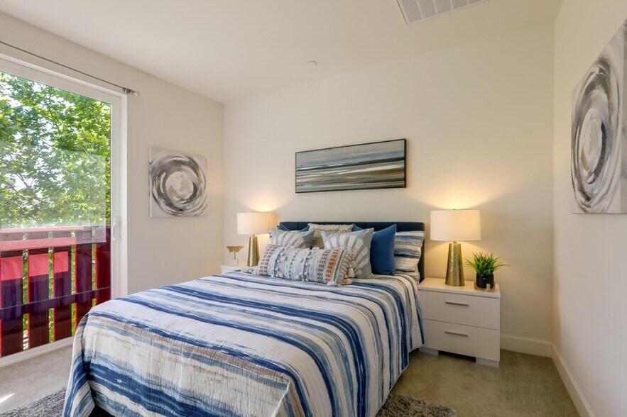 Building Photo - 5513 Great Oaks Pky