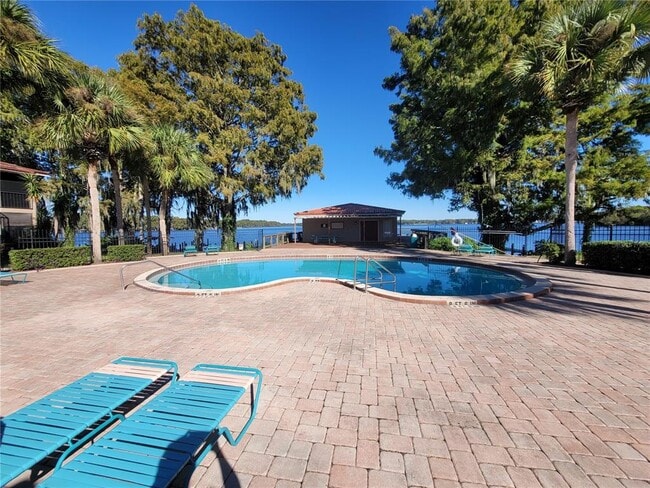 Building Photo - 1160 Calle Del Norte