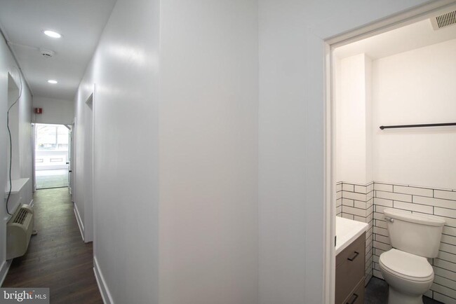 Building Photo - 1413 Lombard St