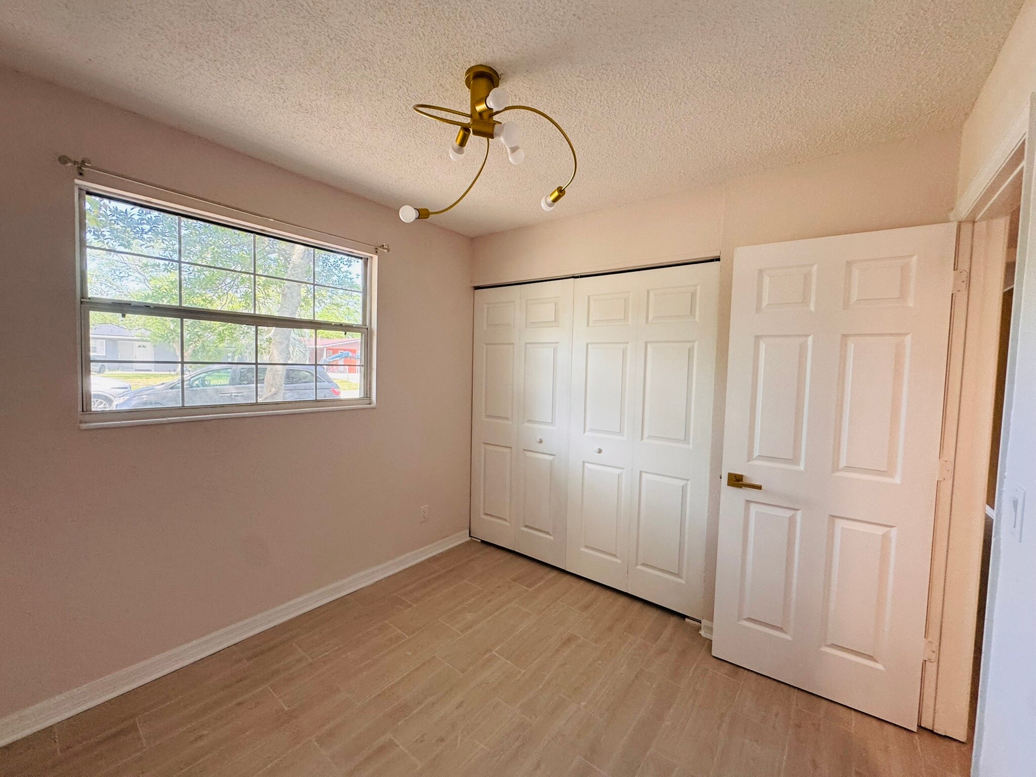 Building Photo - 6650 Pinnochio Dr