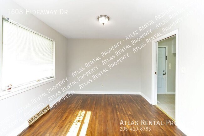 Building Photo - 1608 Hideaway Dr