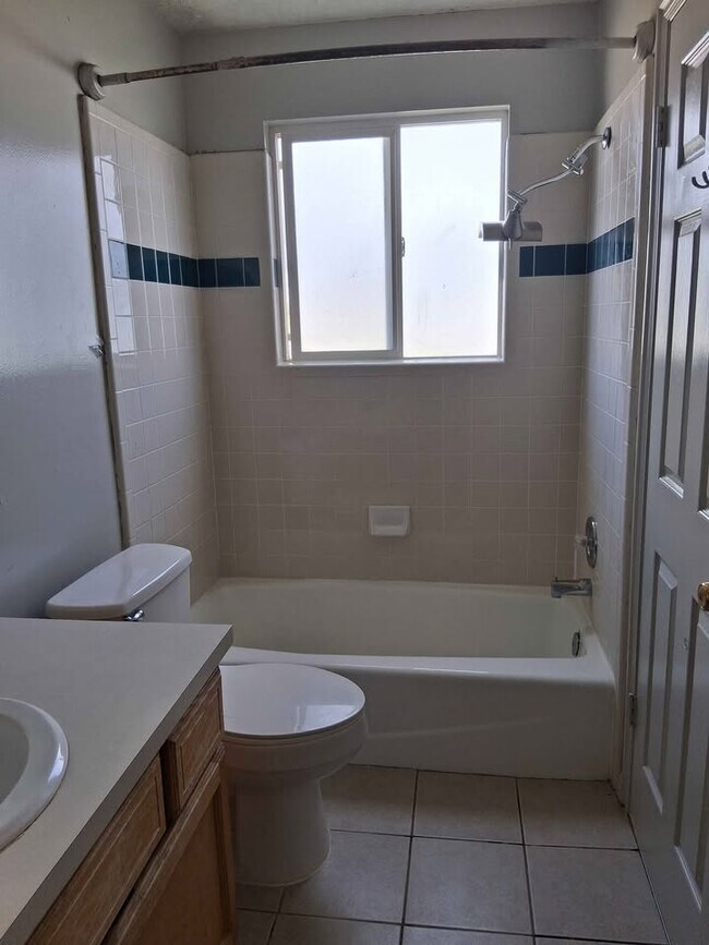 Building Photo - 1258 W 725 N