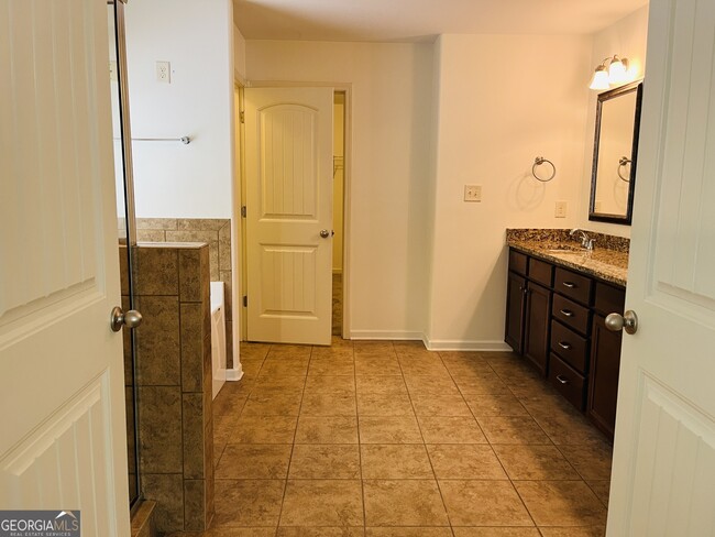Building Photo - 369 Cliffhaven Cir