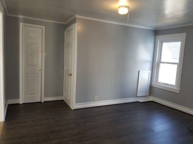 Building Photo - 224 W North St