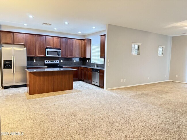 Building Photo - 1057 S Sacramento Pl