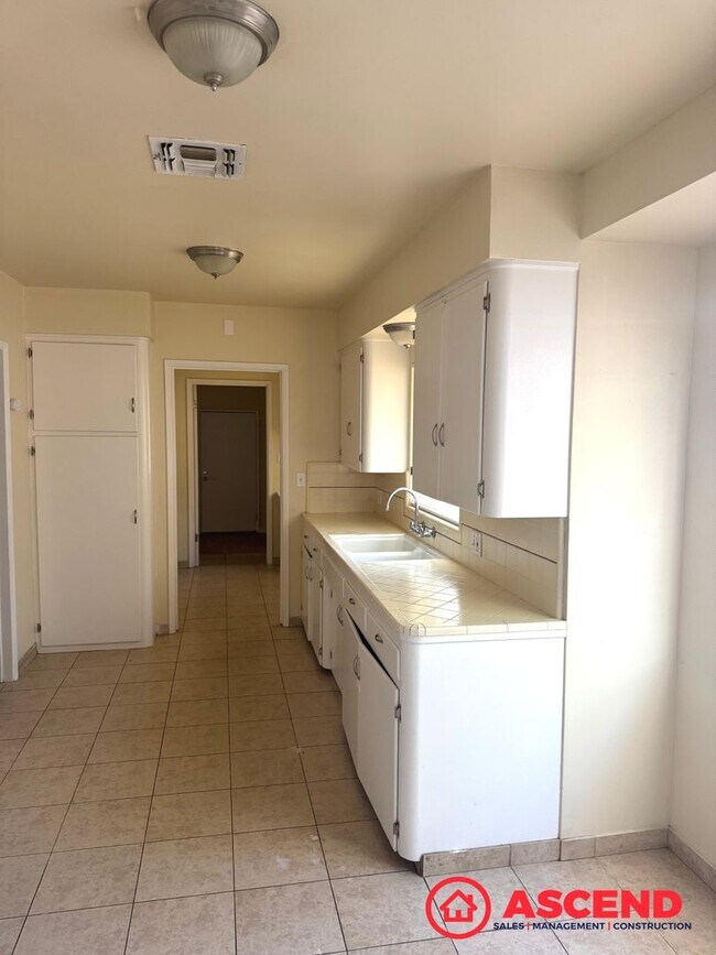 Building Photo - MOVE-IN SPECIAL — Just the Deposit Gets You In the Door!