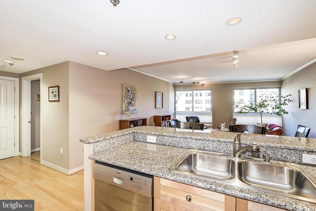 Building Photo - 777 7th St NW