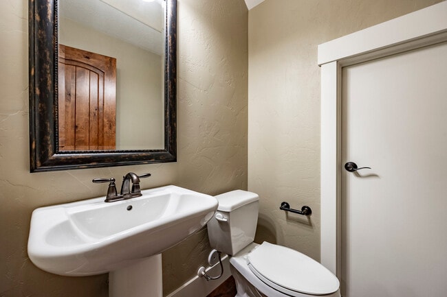 Building Photo - 852 W Carving Edge Ct