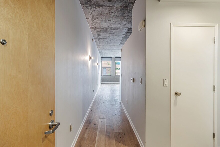 Building Photo - 311 2nd St