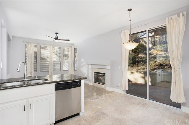 Building Photo - 131 Mira Mesa