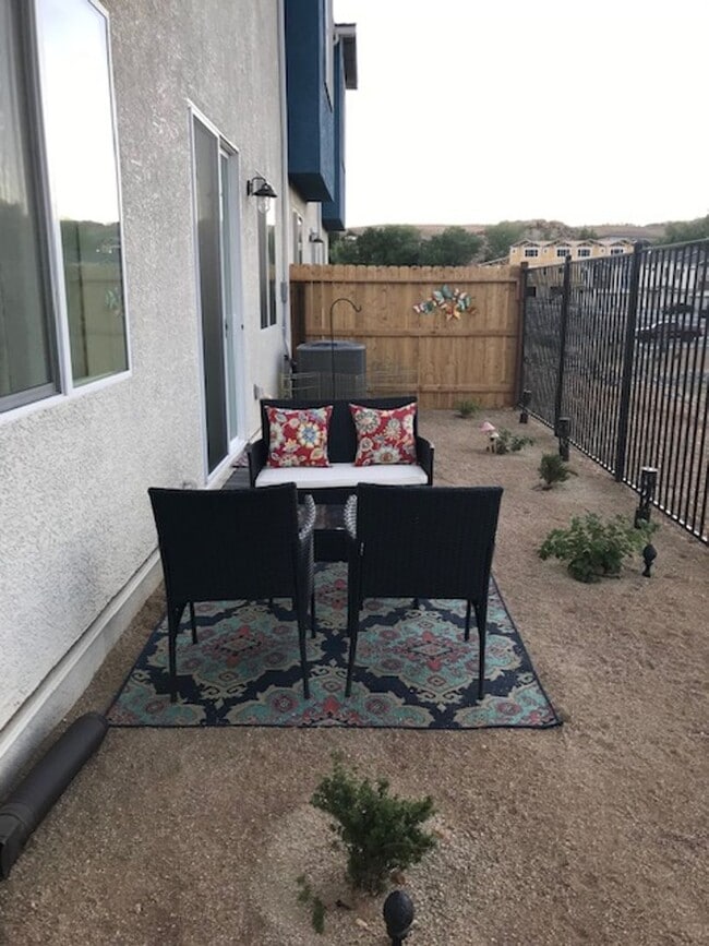 Building Photo - New Townhome in Great Community