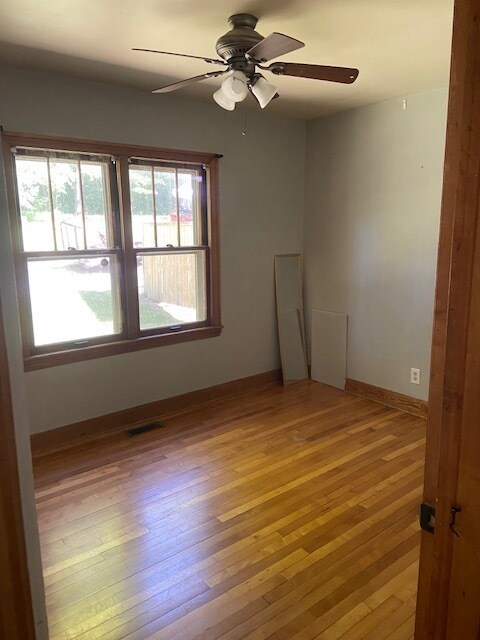 Building Photo - 3774 Cherokee Rd