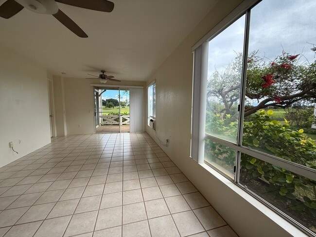 Building Photo - Spacious 2 Bedroom, 2 Full Bath End Unit with 2 Parking at Kekuilani Villas