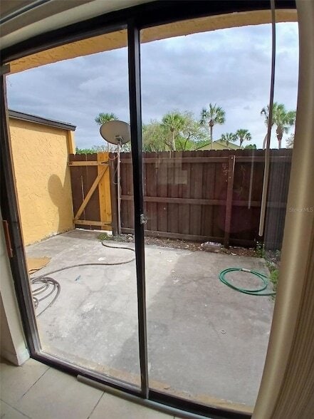 Building Photo - 7454 Wynnewood Square