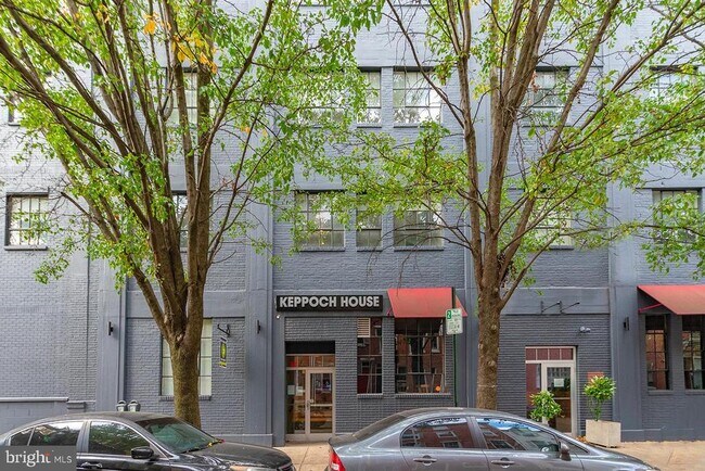 Building Photo - 412-26 S 13th St