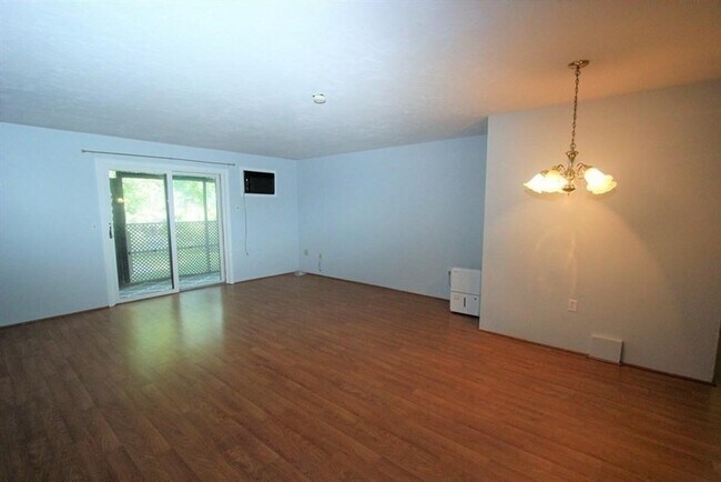 Building Photo - 76 Highwood Dr