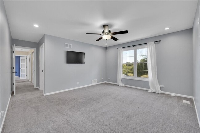 Building Photo - 3142 Portland Ct