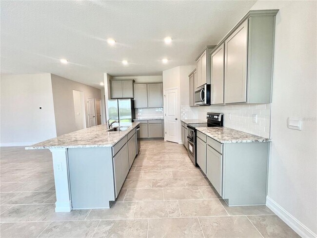 Building Photo - 32303 Rosepine Blvd