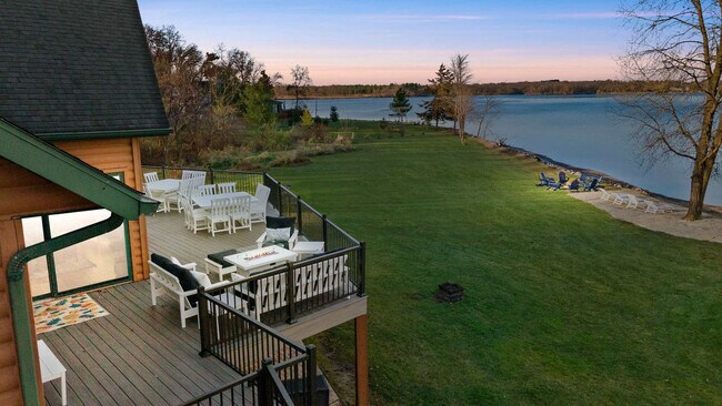 Building Photo - 222 Grouse Dr