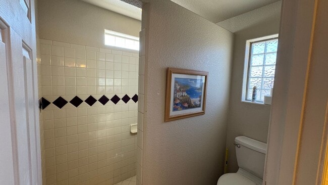 Building Photo - Furnished Pool Home Rental!!