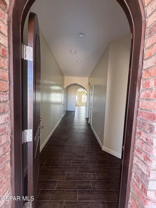 Building Photo - 7726 Enchanted Ridge Dr