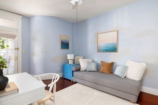 Building Photo - 1898 Beacon St