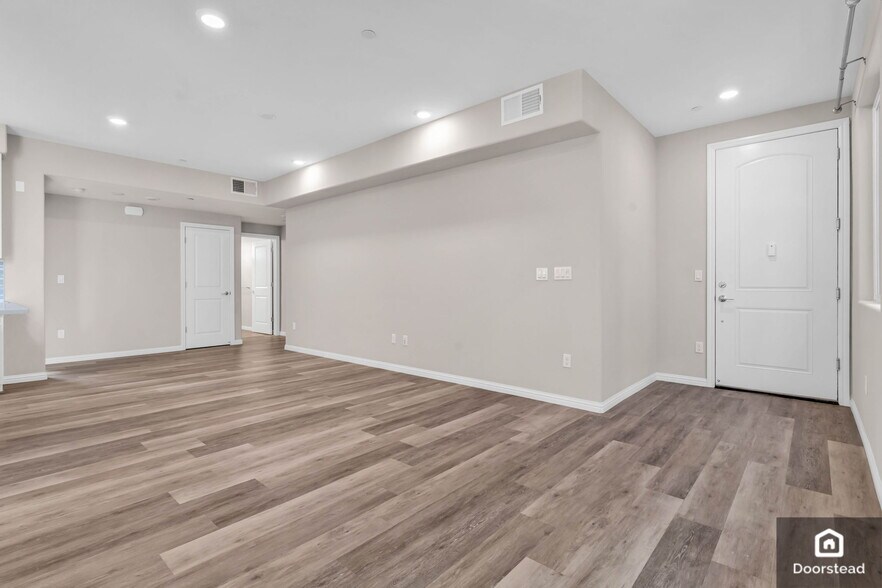 Building Photo - 1452 Nightshade Rd