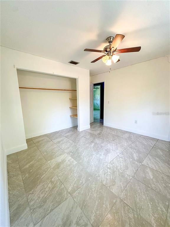 Building Photo - 1302 SE 18th Pl