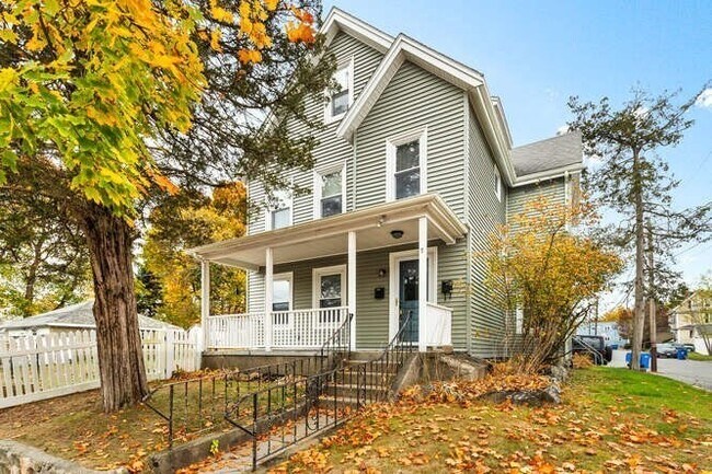 Building Photo - 7 Perham St