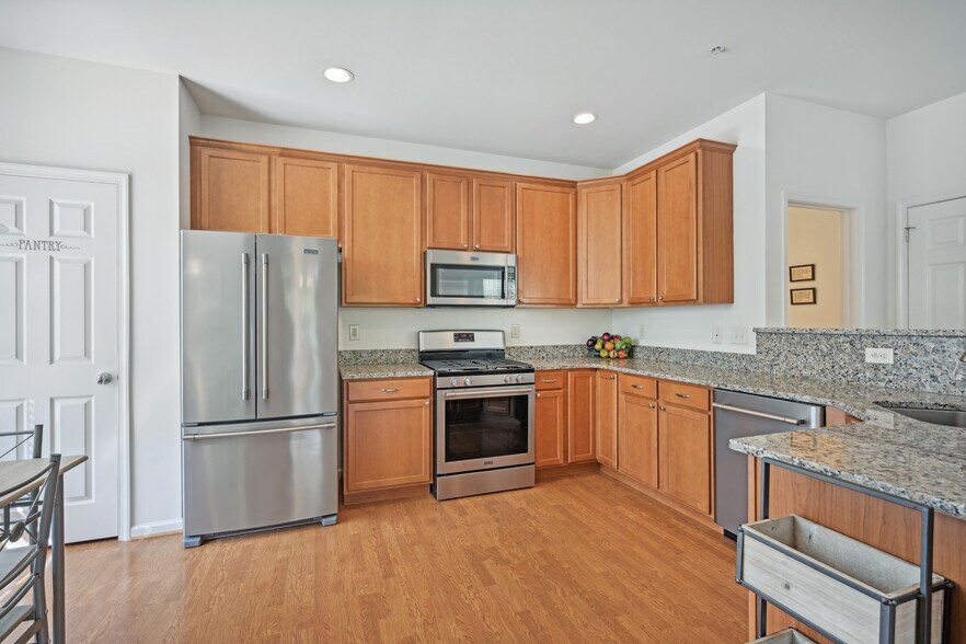 Building Photo - Heritage Orchard Hill