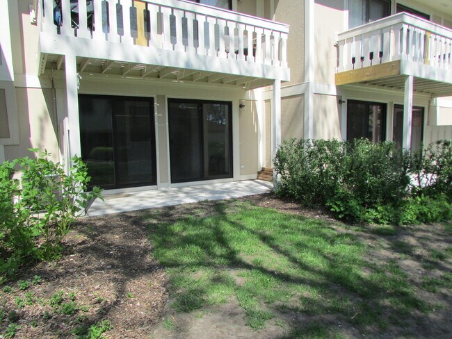 Building Photo - 1160 Northbury Ln