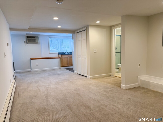 Building Photo - 25 Saugatuck Ave