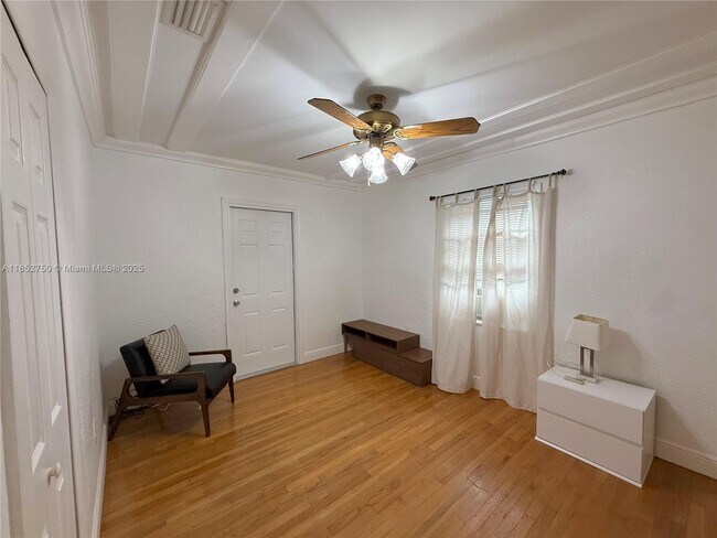 Building Photo - 3030 SW 57th Ave