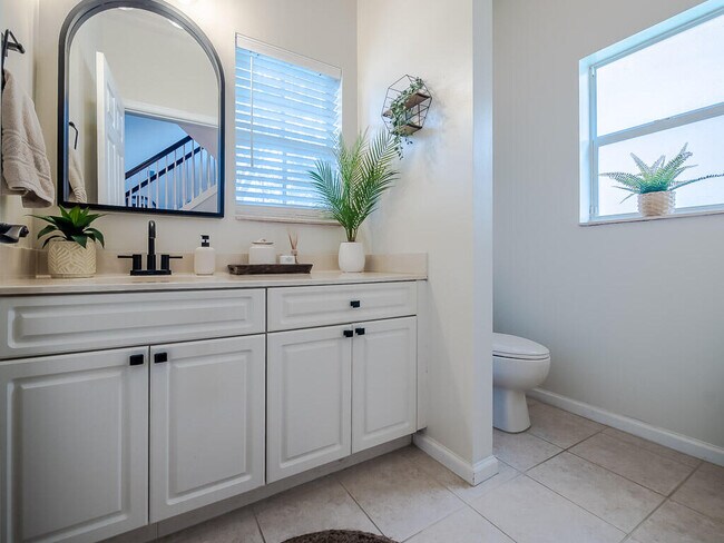 Building Photo - 6673 Eagle Ridge Dr
