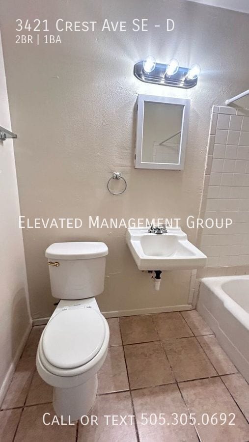 Building Photo - 3421 Crest Ave SE