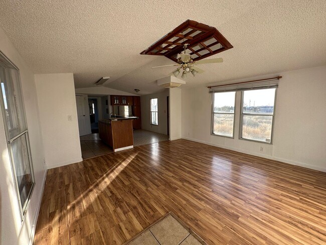 Building Photo - 3 bedroom 2 bathroom Single-wide available for rent in Farmington
