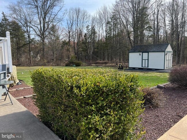 Building Photo - 46 Buck Dr