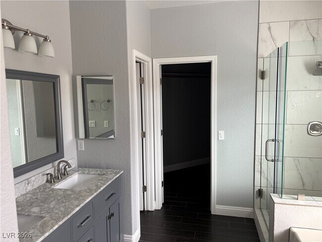 Building Photo - 10601 Umbrella Tree Ct