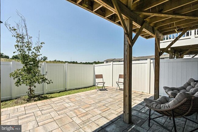 Building Photo - 13821 Litespeed Way