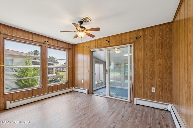 Building Photo - 202 Bonaire Dr