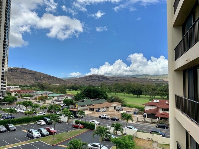 Building Photo - 2-Bedroom Condo with Lanai & Parking – $2,600/Month